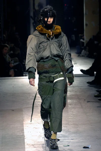 Look 24
